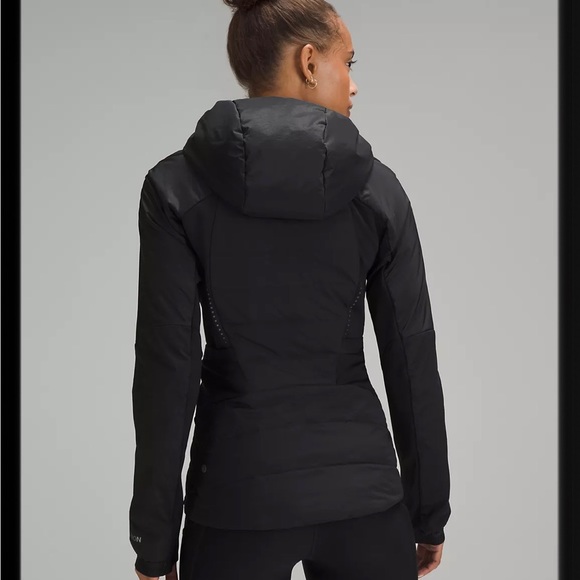 Lululemon rain jacket size 6 - Picture 5 of 7